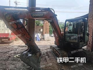 自贡斗山DH60-7挖掘机实拍图片