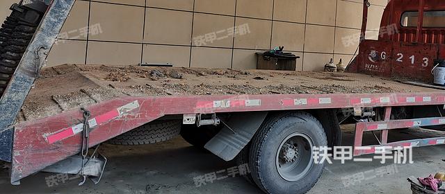 右驱动轮/右后轮（行走机构）