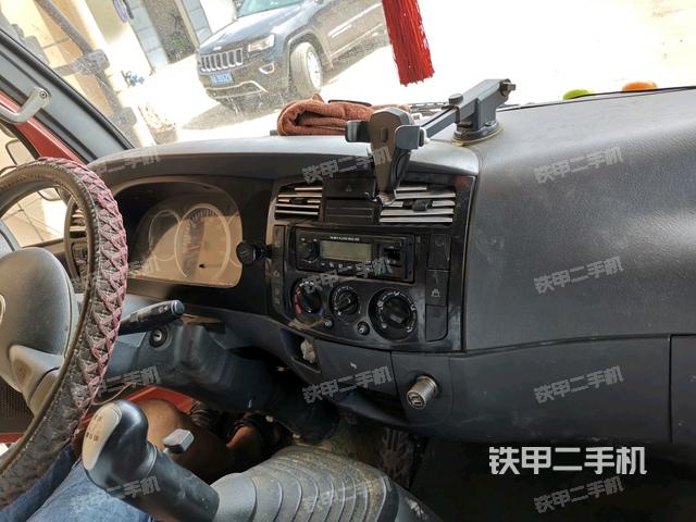 驾驶室内部（驾驶室/操作室）