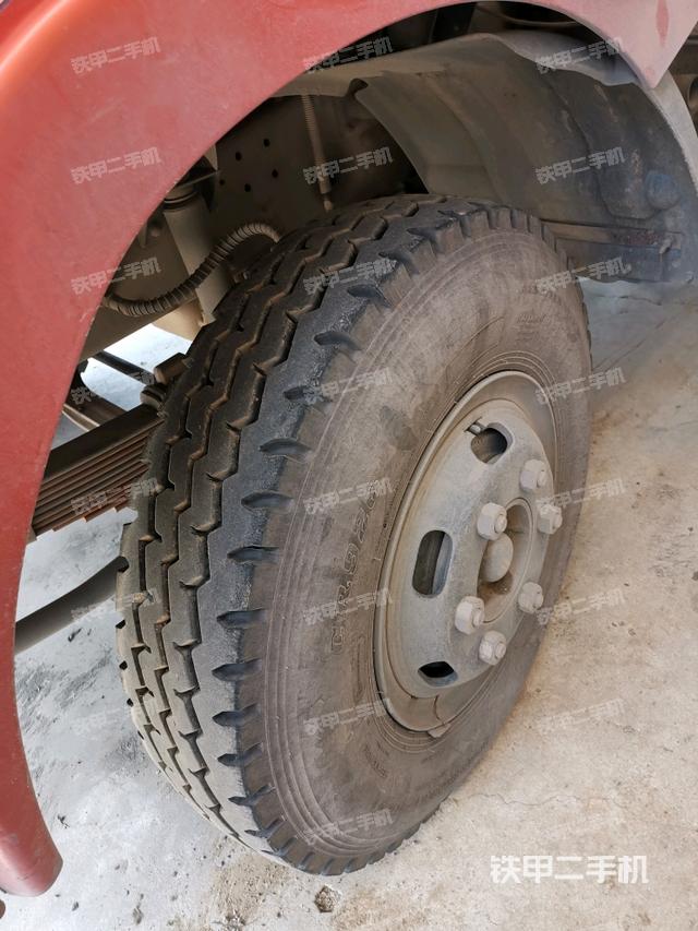 左驱动轮/左后轮（行走机构）