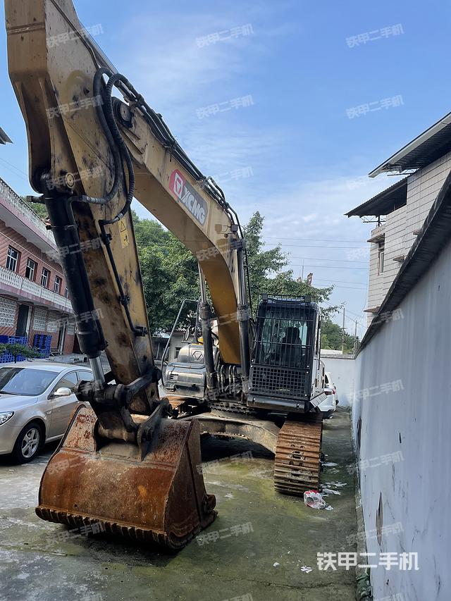 徐工XE270DK挖掘机