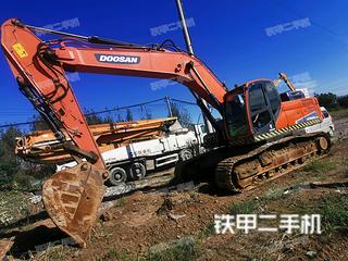 青島斗山DX300LC-9C挖掘機實拍圖片