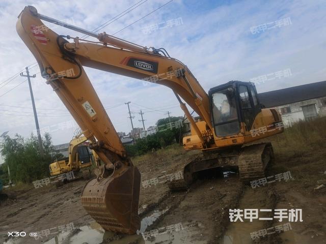 雷沃重工FR210挖掘机