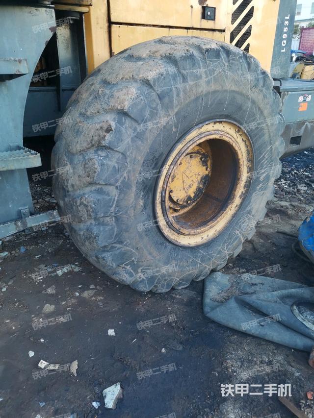 左后轮（行走机构）