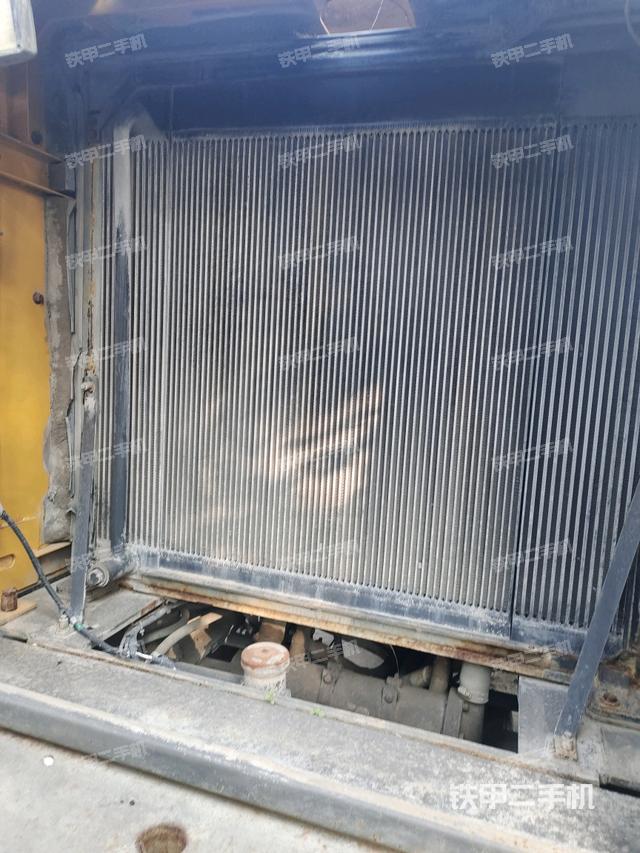 武汉市二手山东临工l953装载机-散热器正面实拍图-351