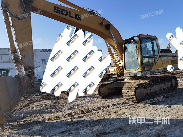 山东临工E6210F挖掘机