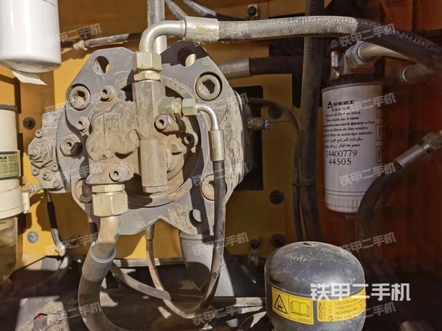 液压泵斜45 左（大件舱室）