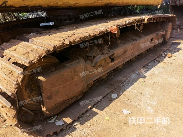 右侧履带整体（行走机构）