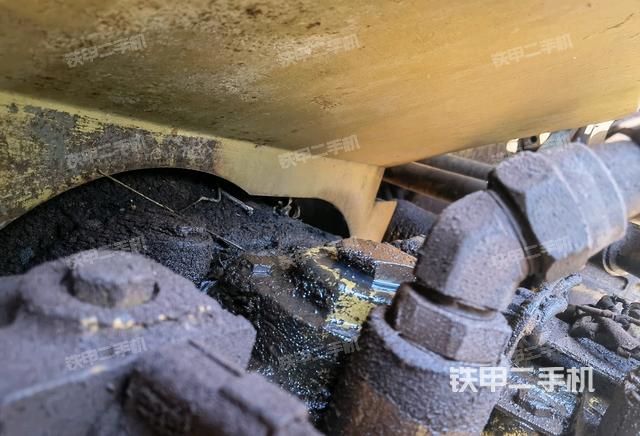 液压泵斜45 右（大件舱室）