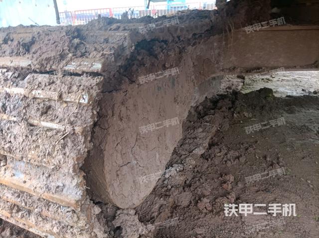 左侧行走马达盖板（行走机构）