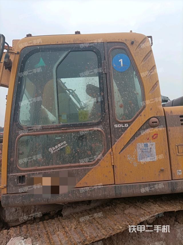 驾驶室正侧（驾驶室部分）