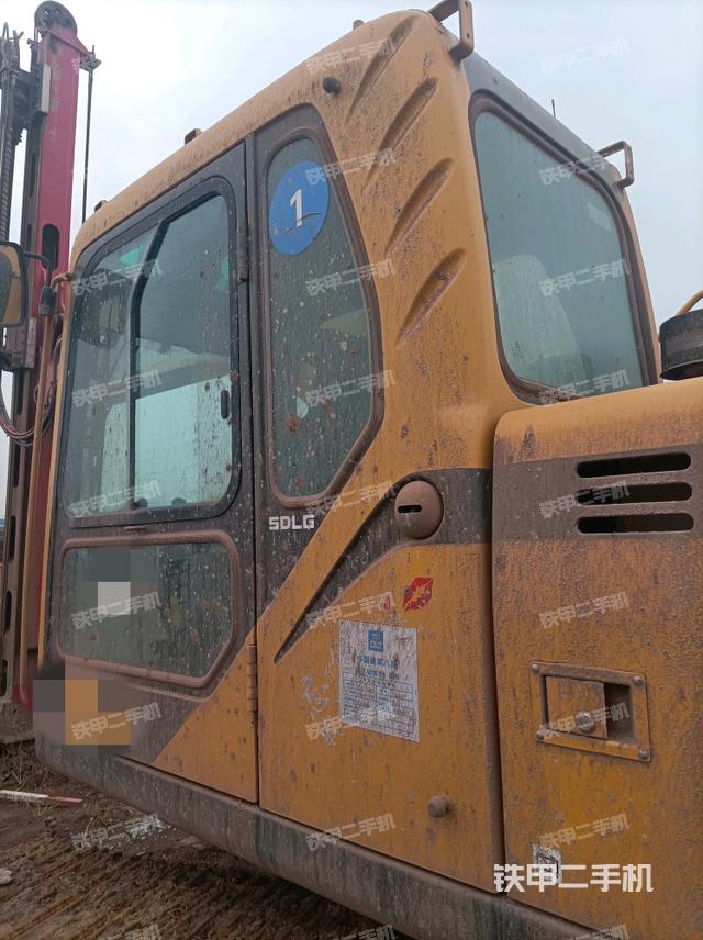 驾驶室左后45度（驾驶室部分）