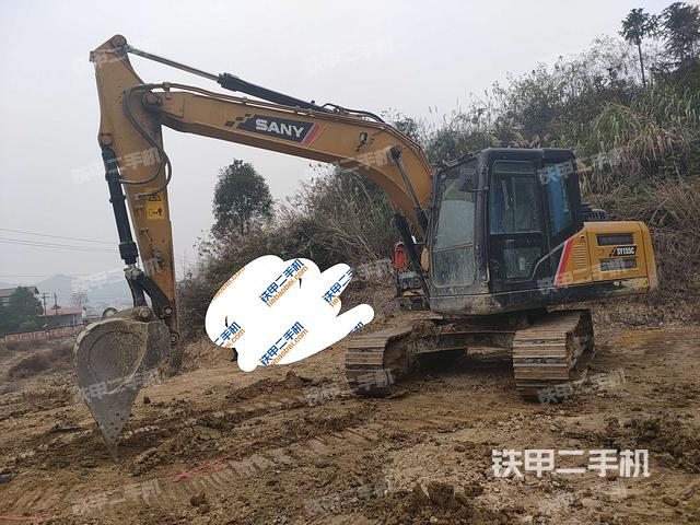 三一重工SY135C挖掘机