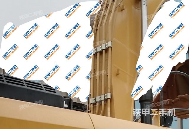 大臂背部俯视(工作和回转装置) 大臂背部俯视(工作和回转装置)