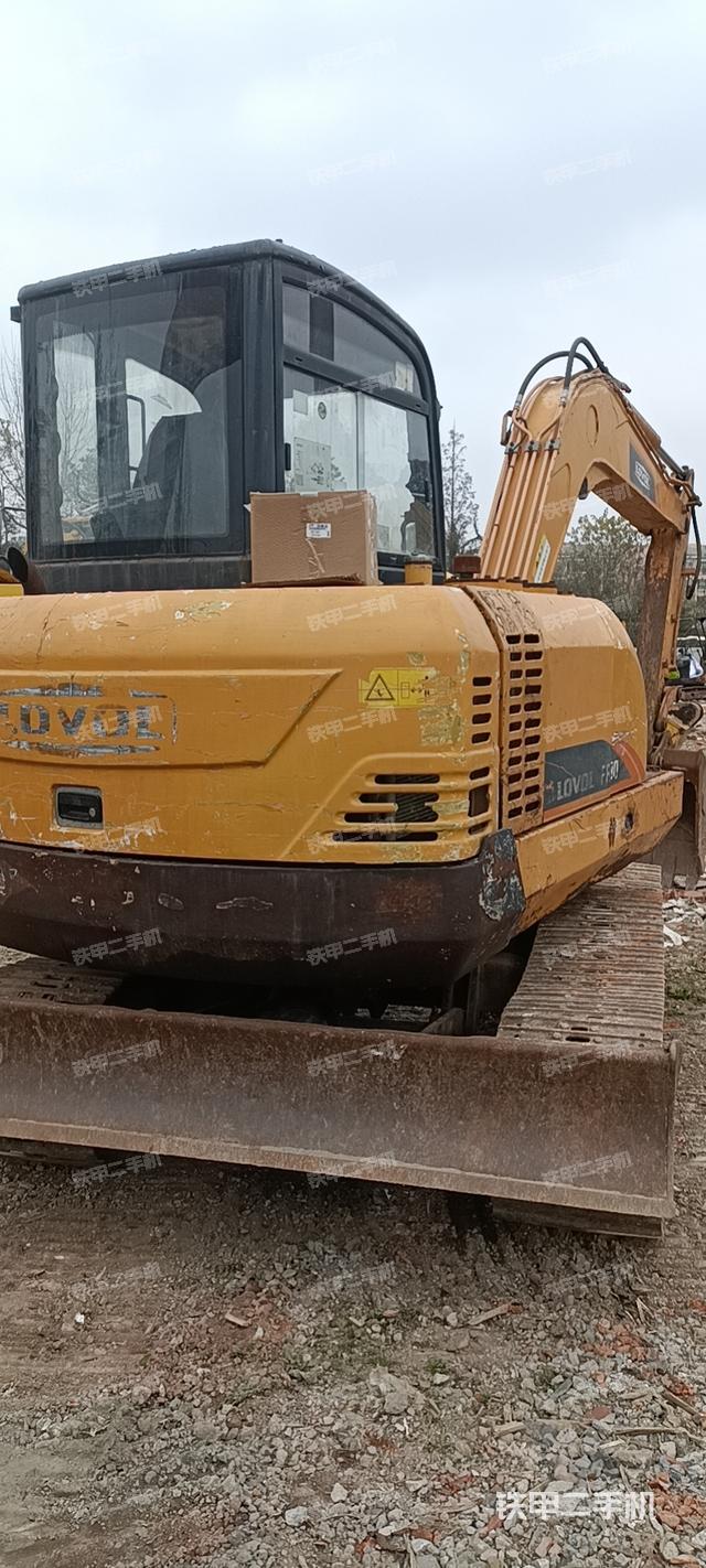 雷沃重工fr60挖掘机
