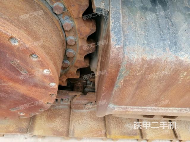 左驱动轮(行走机构) 左驱动轮(行走机构)