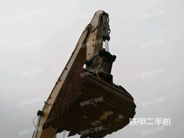 大臂整体 右侧（工作和回转装置）