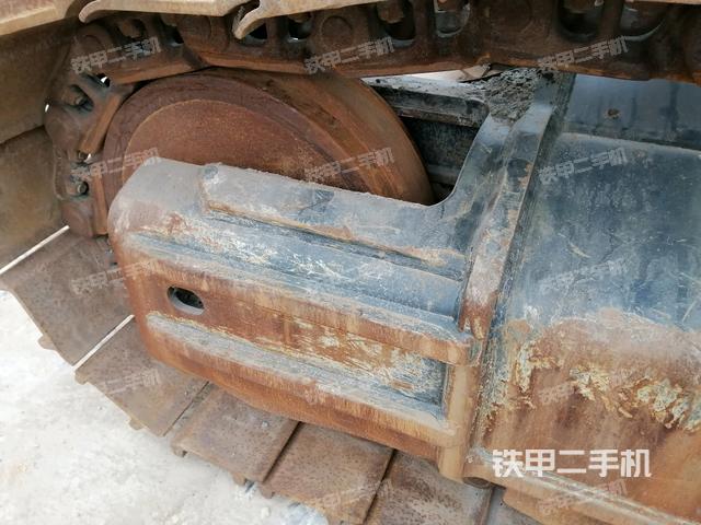 右导向轮(行走机构) 右导向轮(行走机构)