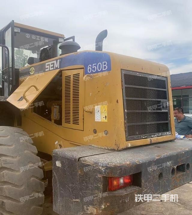 青岛市二手山工sem650b装载机-驾驶室操作台实拍图-382