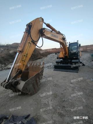 現代R210W-7挖掘機實拍圖片