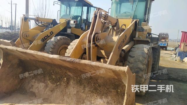 山东临工LG933L装载机