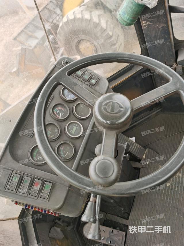 山工sem650装载机