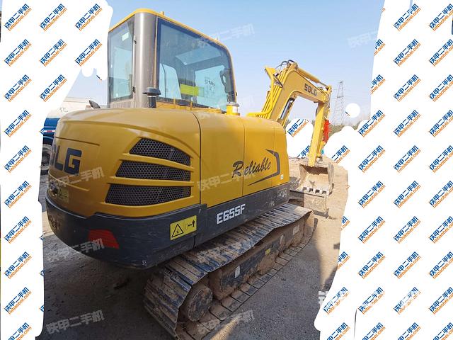 山东临工e655f挖掘机