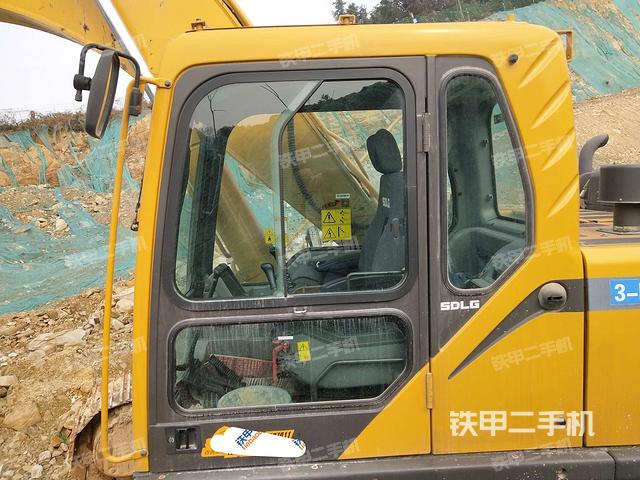 山東臨工e6250f挖掘機