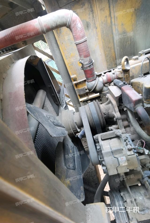 散热器正面(动力系统) 散热器正面(动力系统)