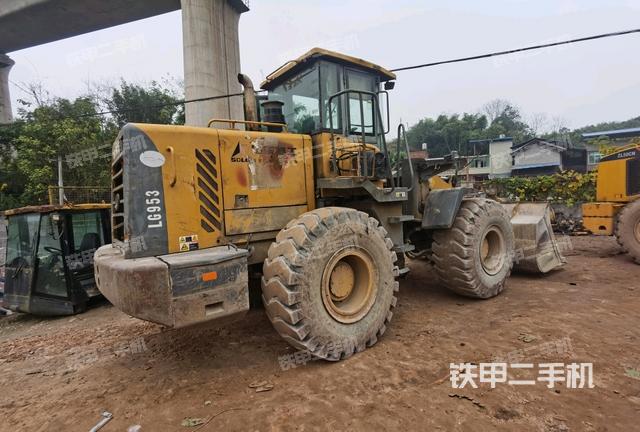 右后45°(整机外观) 右后45°(整机外观)