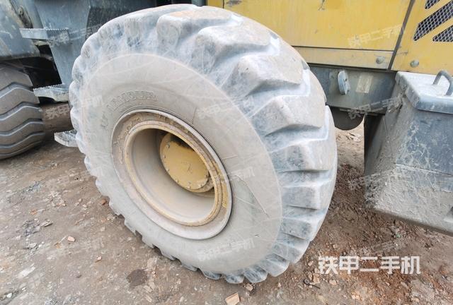 左后轮（行走机构）