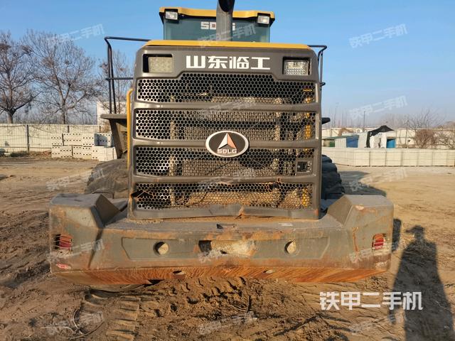 正后方（整机外观）