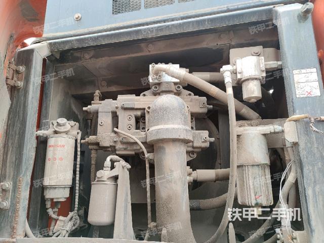 液压泵室(大件舱室) 液压泵室(大件舱室)
