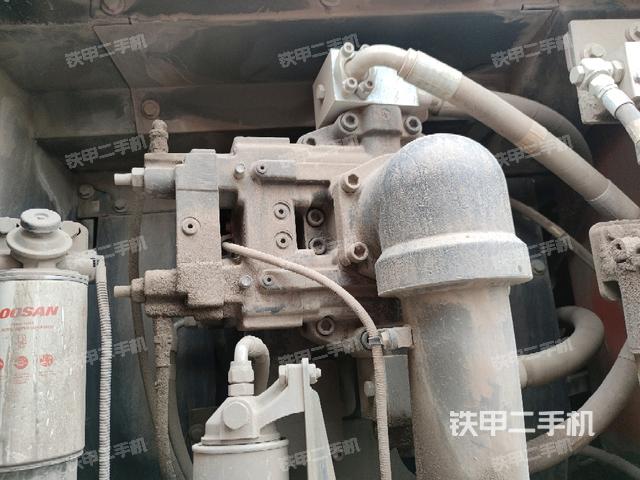 液压泵斜45 左(大件舱室) 液压泵斜45 左(大件舱室)
