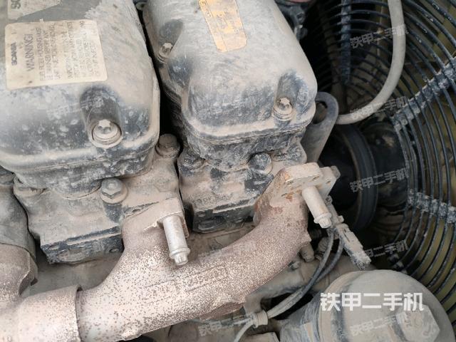 气门室盖螺丝特写(上车部件) 气门室盖螺丝特写(上车部件)