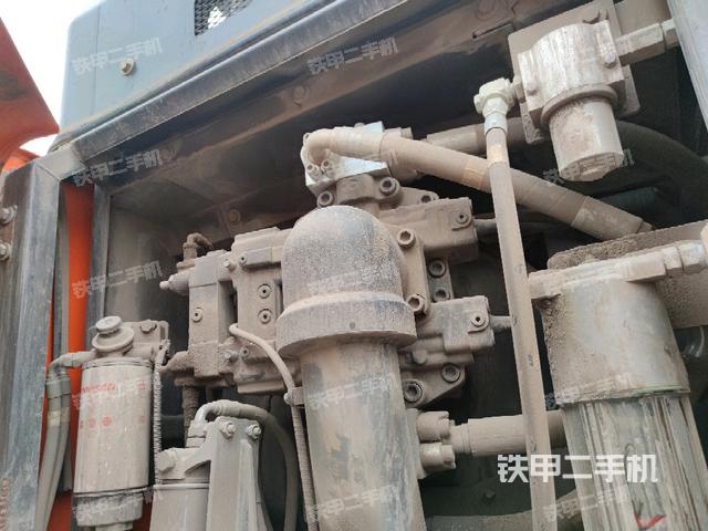 液压泵斜45 右(大件舱室) 液压泵斜45 右(大件舱室)