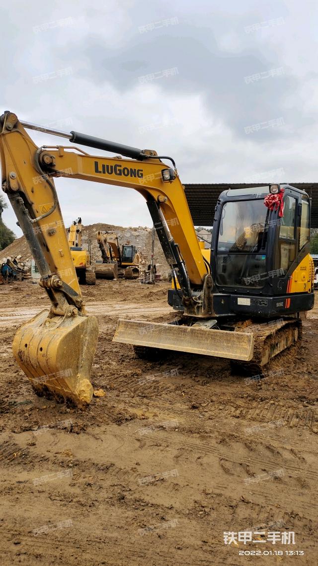 柳工clg906e挖掘机