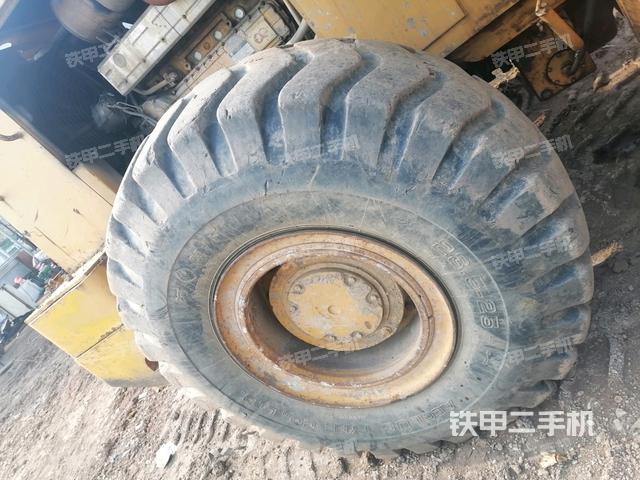 左前轮(行走机构) 左前轮(行走机构)