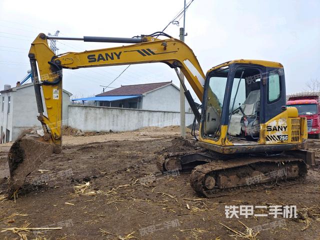 三一重工SY65C挖掘机