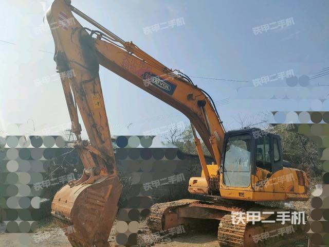 雷沃重工FR220挖掘机