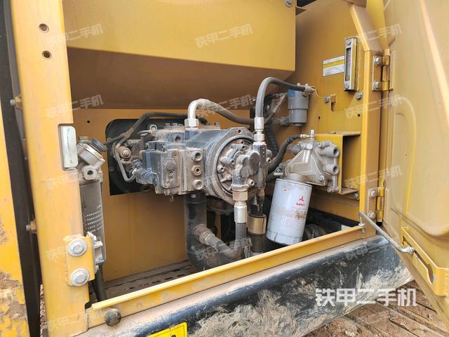 液压泵室(大件舱室) 液压泵室(大件舱室)