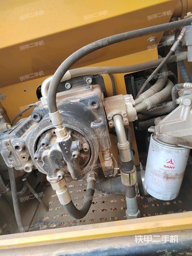 液压泵斜45 右(大件舱室) 液压泵斜45 右(大件舱室)