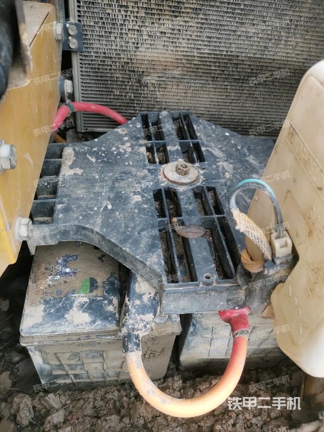 恩施市二手卡特彼勒307d液压挖掘机-电瓶实拍图-208