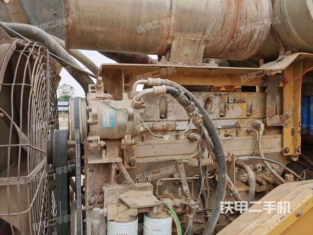 发动机左侧（整机外观及大件）