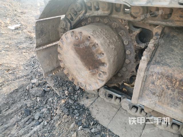 左驱动轮(行走机构) 左驱动轮(行走机构)