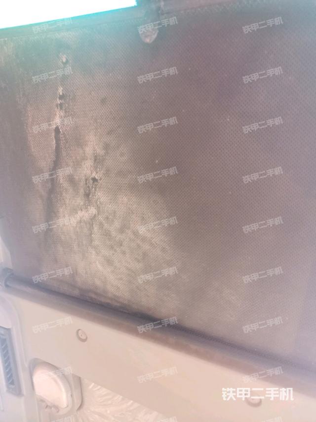 顶棚整体(驾驶室部分) 顶棚整体(驾驶室部分)