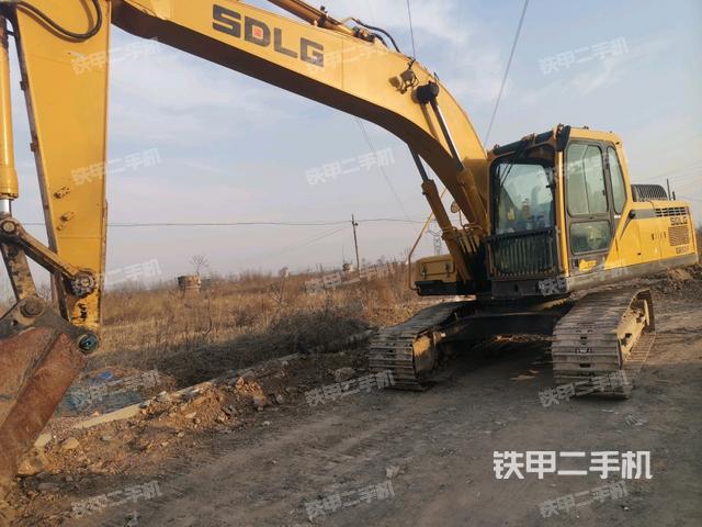 山东临工E6210F挖掘机