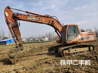 斗山DH215-9挖掘機實拍圖片
