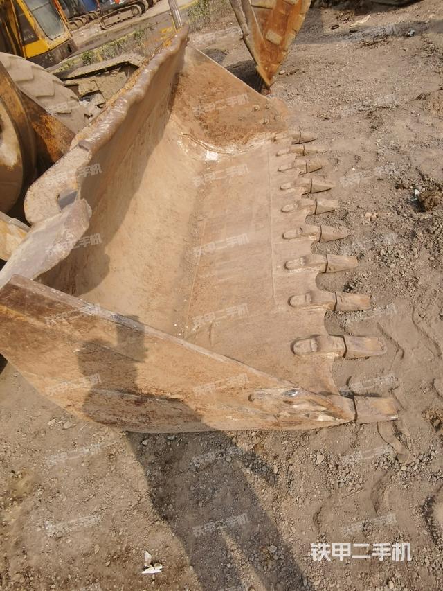 铲斗前45°(工作装置) 铲斗前45°(工作装置)