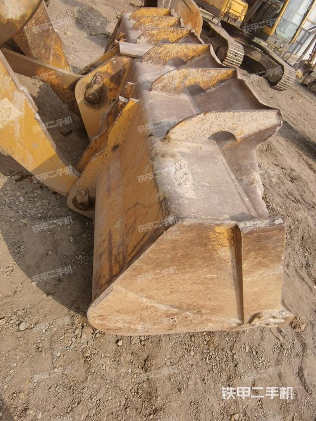 铲斗后45°(工作装置) 铲斗后45°(工作装置)